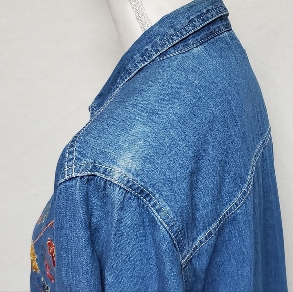 VINTAGE 1990s Bobbie Brooks Boho Fall Leaf Embroidered Button Up Chambray Shirt - Picture 13 of 14